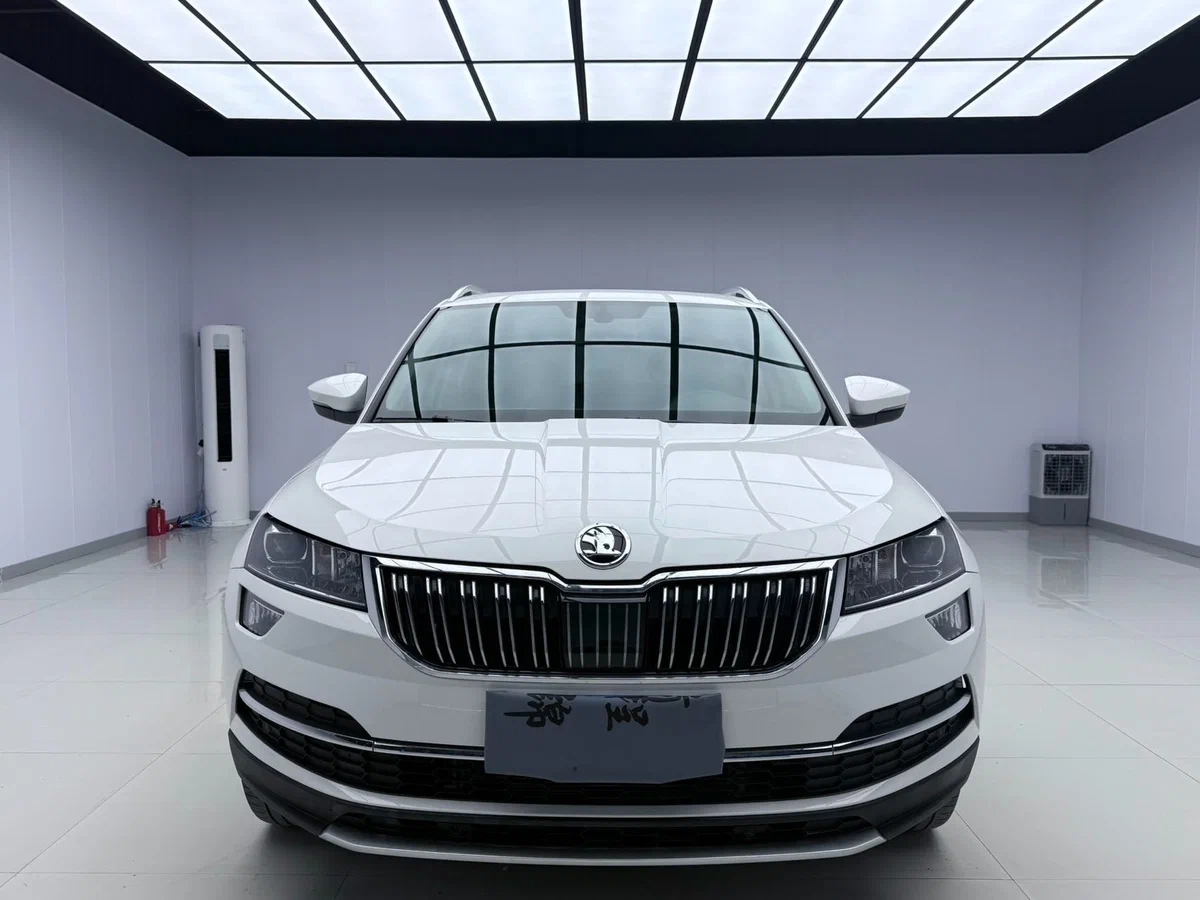 Skoda Karoq по цене от 1 590 000 рублей